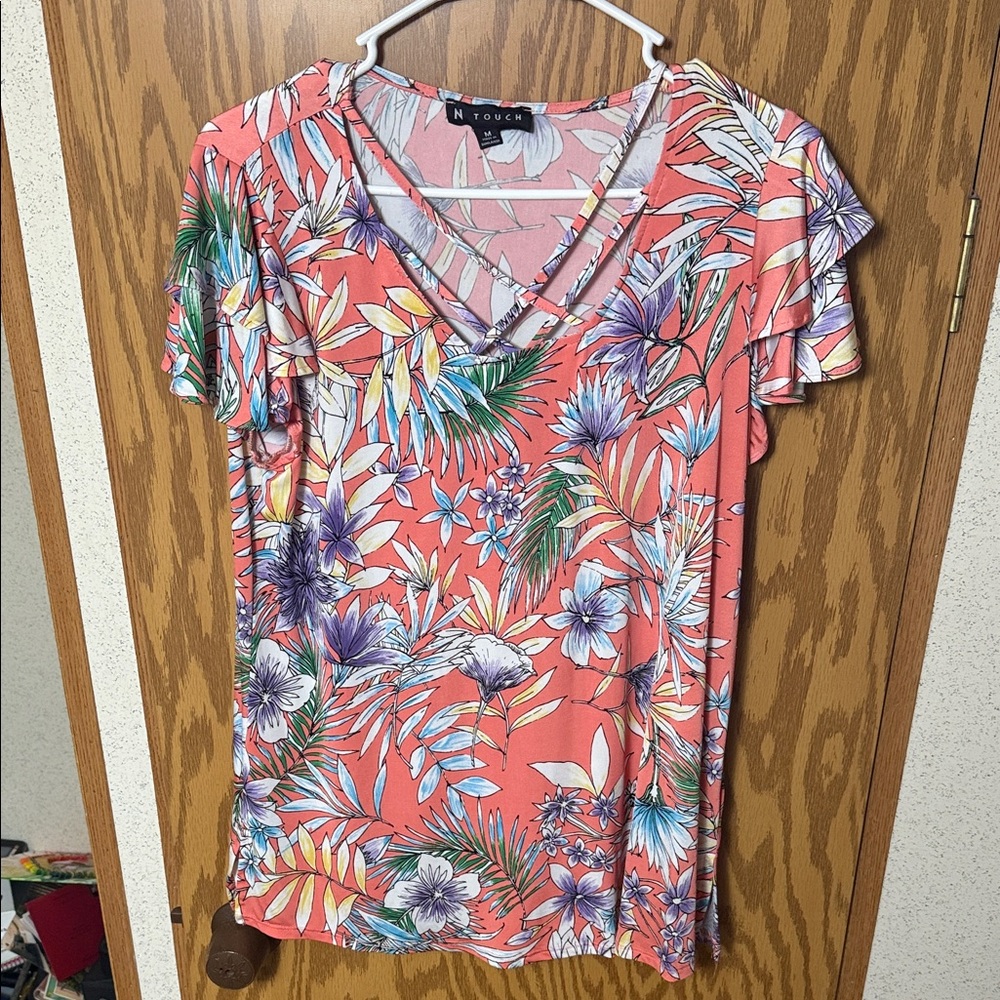 Tropical Floral V-Neck Short Sleeve Top